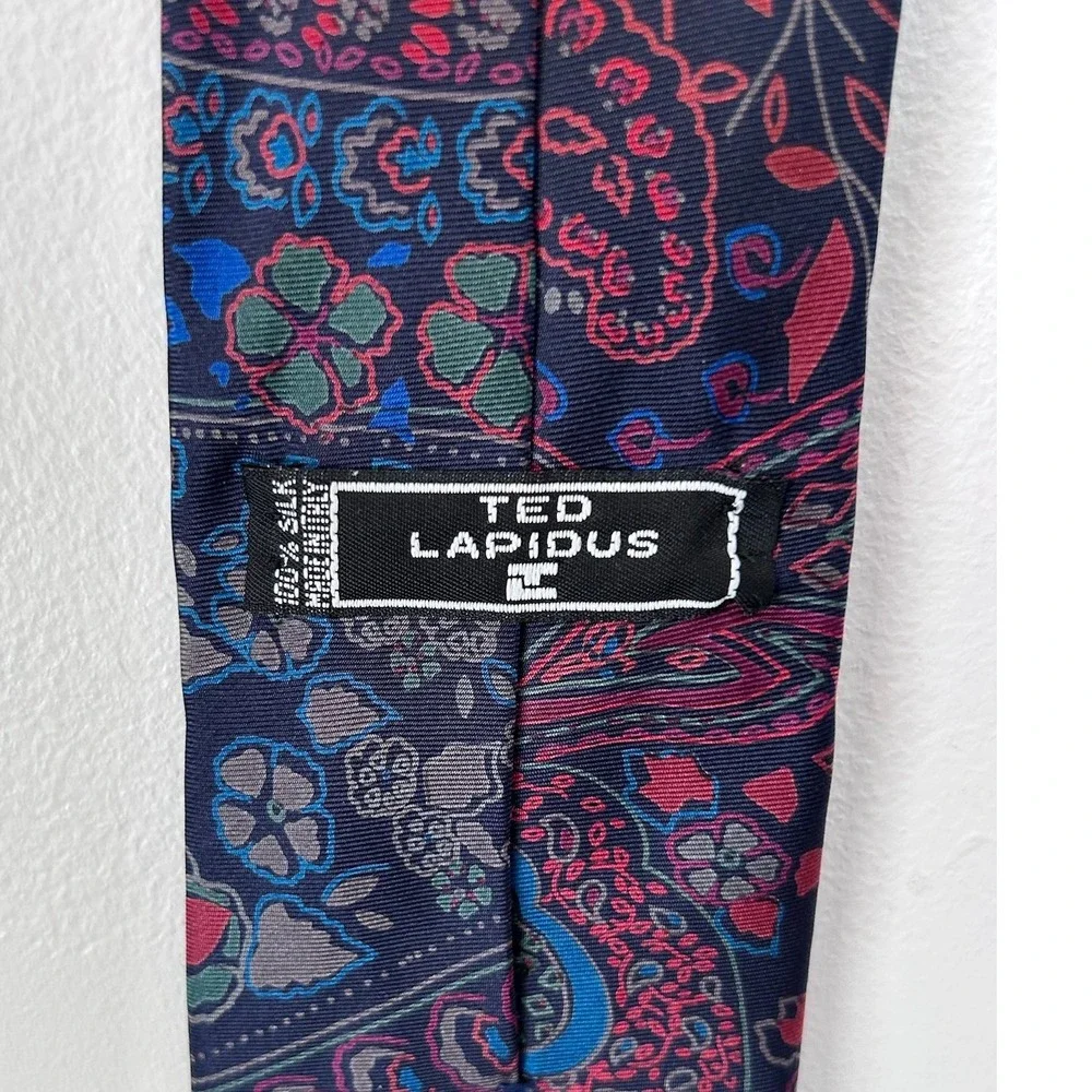 Ted Lapidus Mens Silk Paisley Floral Necktie Navy Blue Burgundy Made in Italy‎